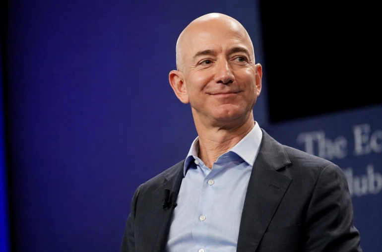 How Much Does Jeff Bezos Make a Day